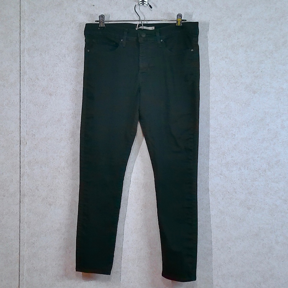 NWOT Levi’s 311 Shaping Skinny Jean,HyperSoft Black Denim,Stretch Size 30/29